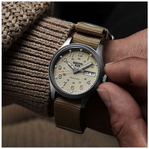 Seiko 5 Sports SRPJ83K Erkek Kol Saati