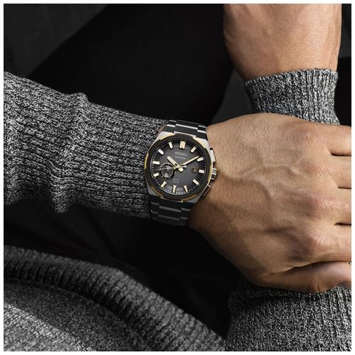 Seiko Astron GPS Solar SSJ026J Erkek Kol Saati